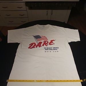 vintage D.A.R.E shirt. Mens L american flag logo